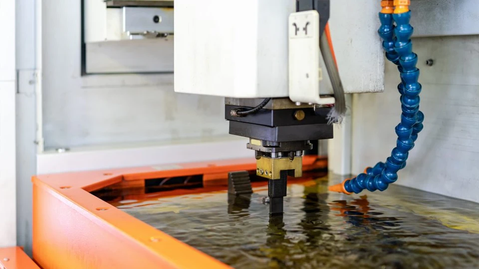 12 Types of CNC Machines Electrical Discharge Machines (EDM)