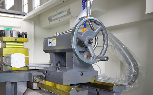 Flat-bed CNC lathe Tailstock