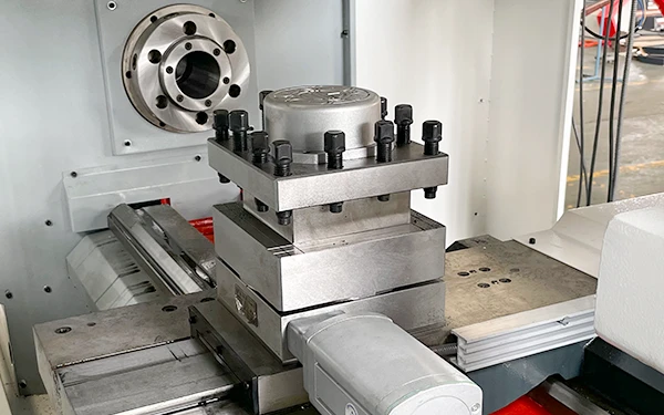 Flat-bed CNC lathe Tool Posts