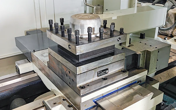 Pipe threading lathe Tool Post
